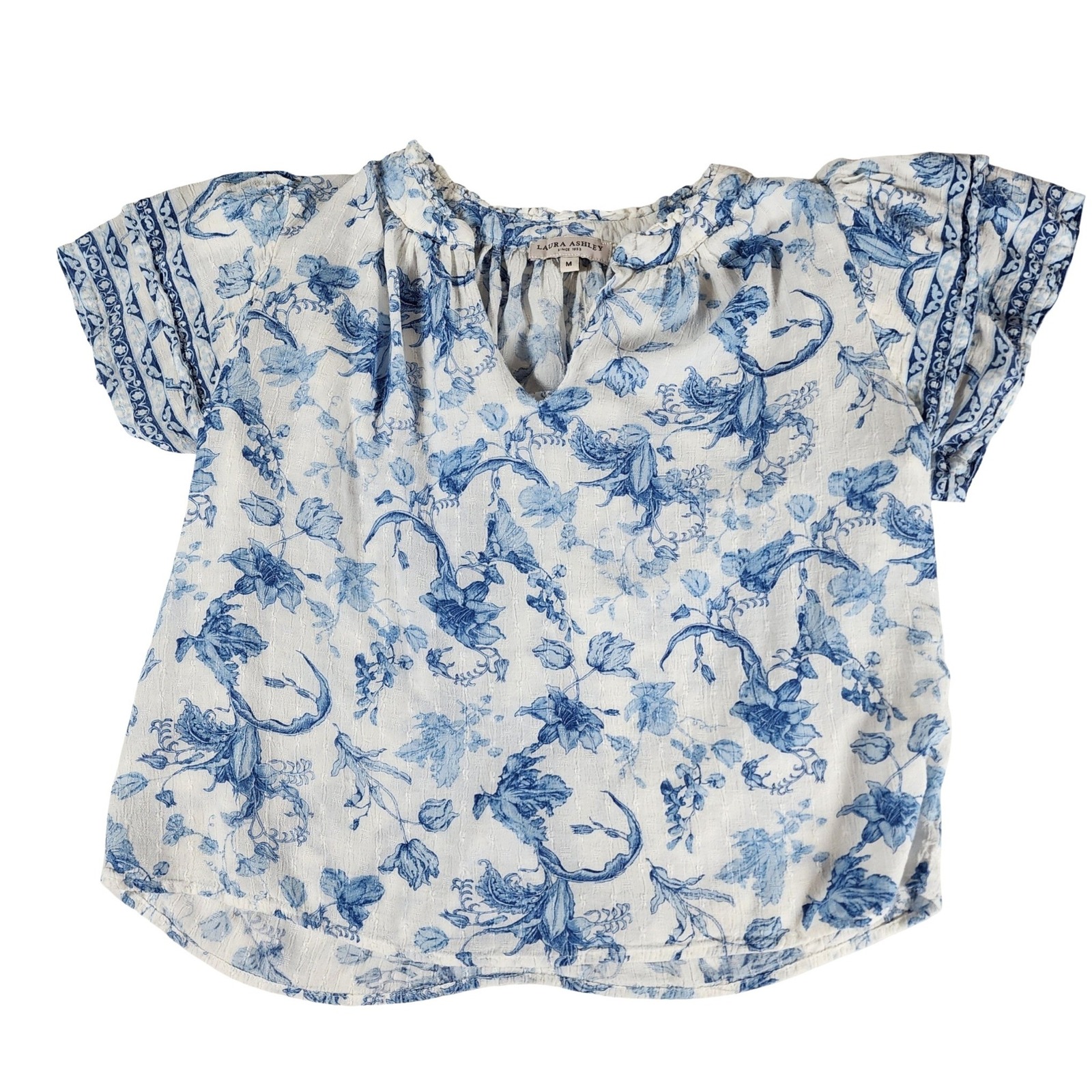 Laura Ashley Blue White Floral Toile Rayon Blouse Womens Medium Short Sleeve Top